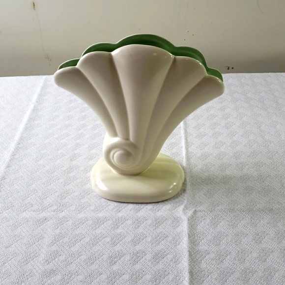Redwing USA Vase 892 Shell‎ Swirl - Picture 1 of 7